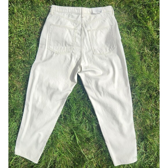 NEW H&M Mom Jeans Women's Size 12 White Curvy Fit High Waist Loose NWT 90s - Picture 2 of 7